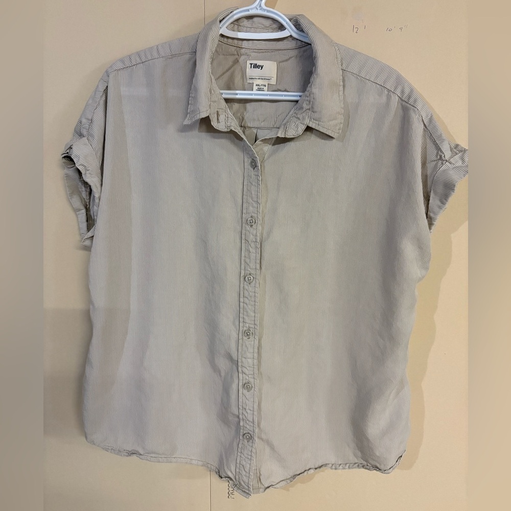 Tilley classic Beige Button-Up Blouse